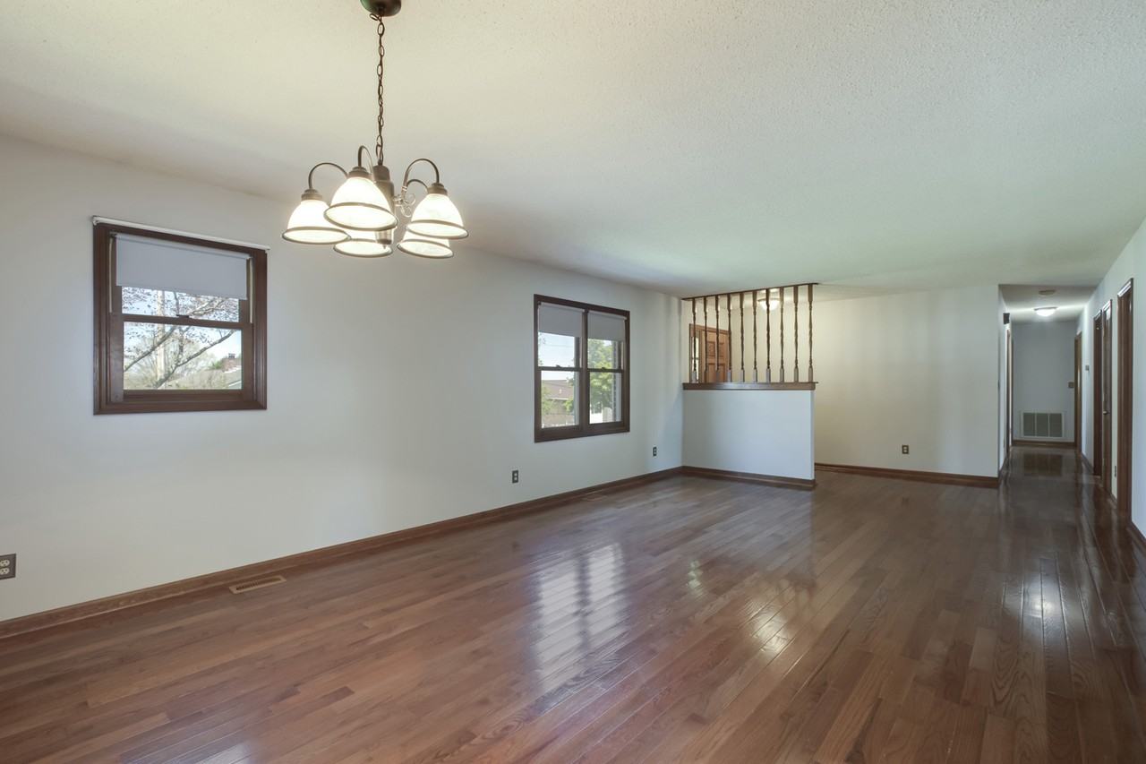 702 W 6th Ave #1 - Photo 5 of 28