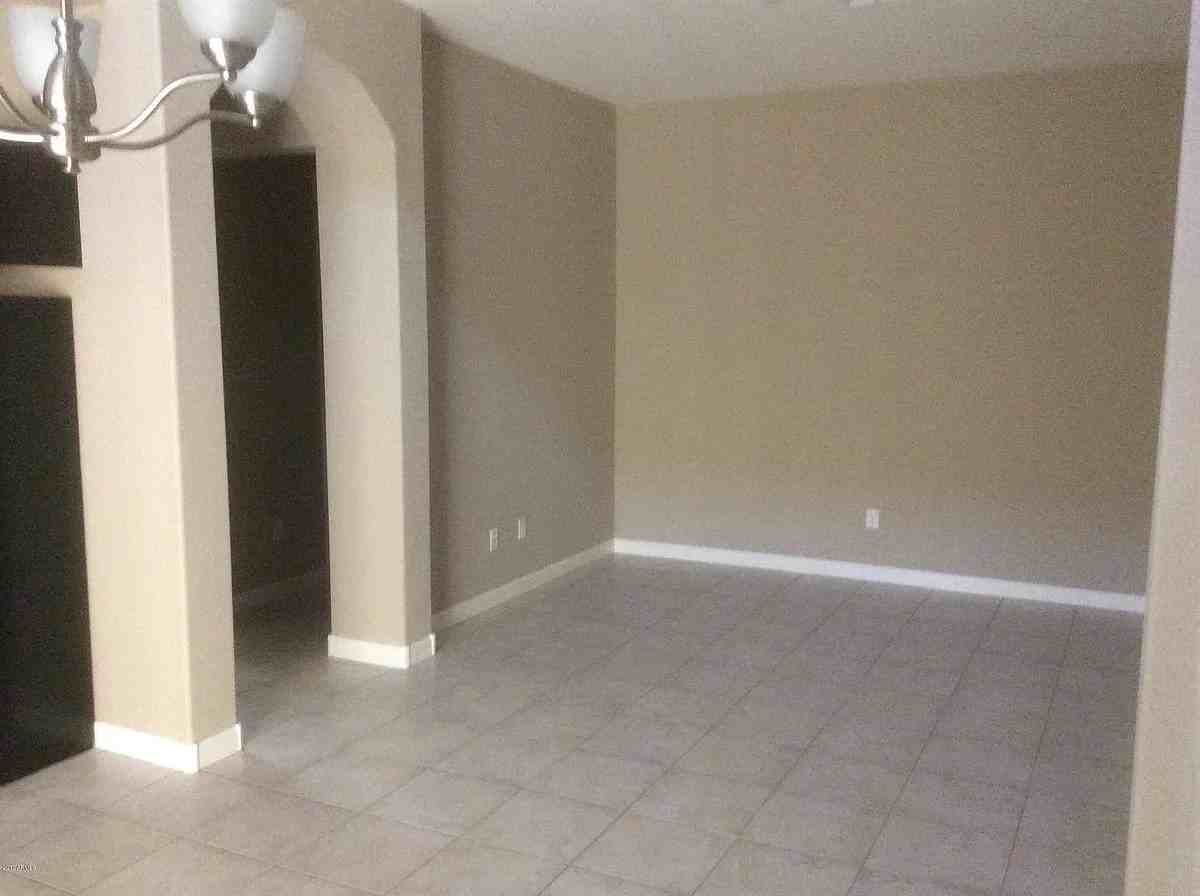 1367 1367 South Country Club DriveUnit 1018 #1018 - Photo 6 of 15