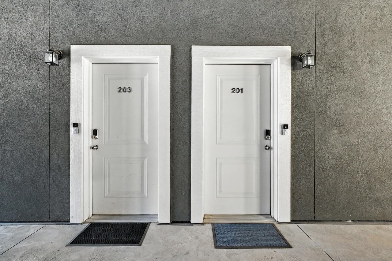 470 W 15 S #201 - Photo 3 of 28