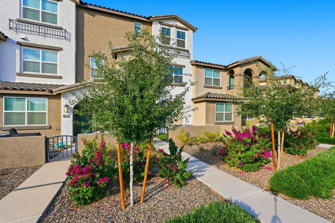 1255 1255 North Arizona AvenueUnit 1335 #1335 - Photo 3 of 38