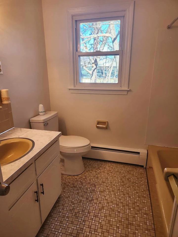 4 Paul Dr #6 - Photo 4 of 9