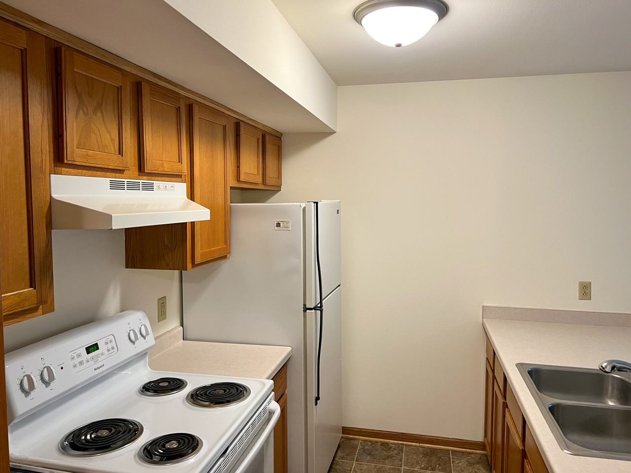 1090 Heritage Ct #1 - Photo 2 of 11