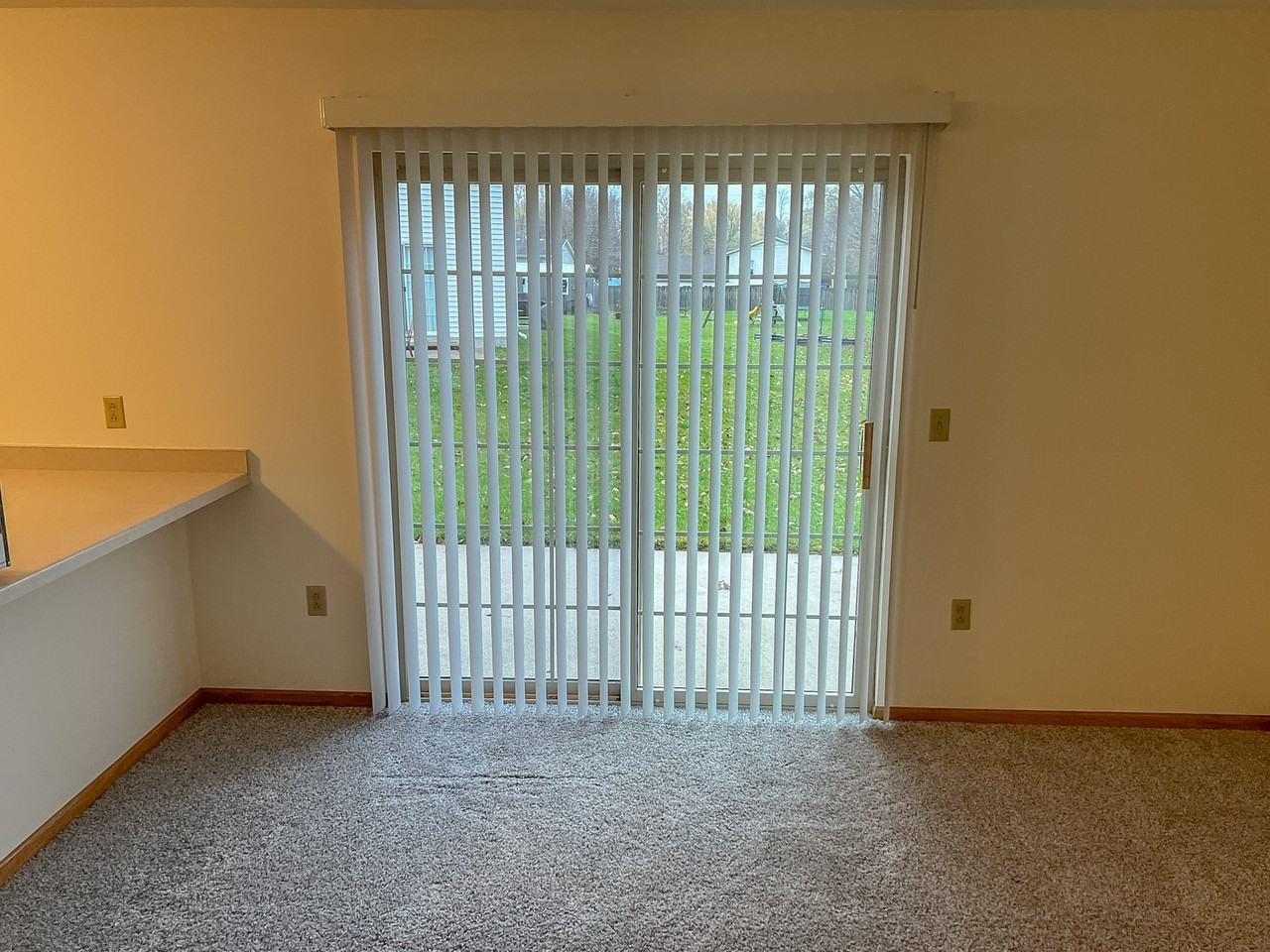 1090 Heritage Ct #1 - Photo 4 of 11