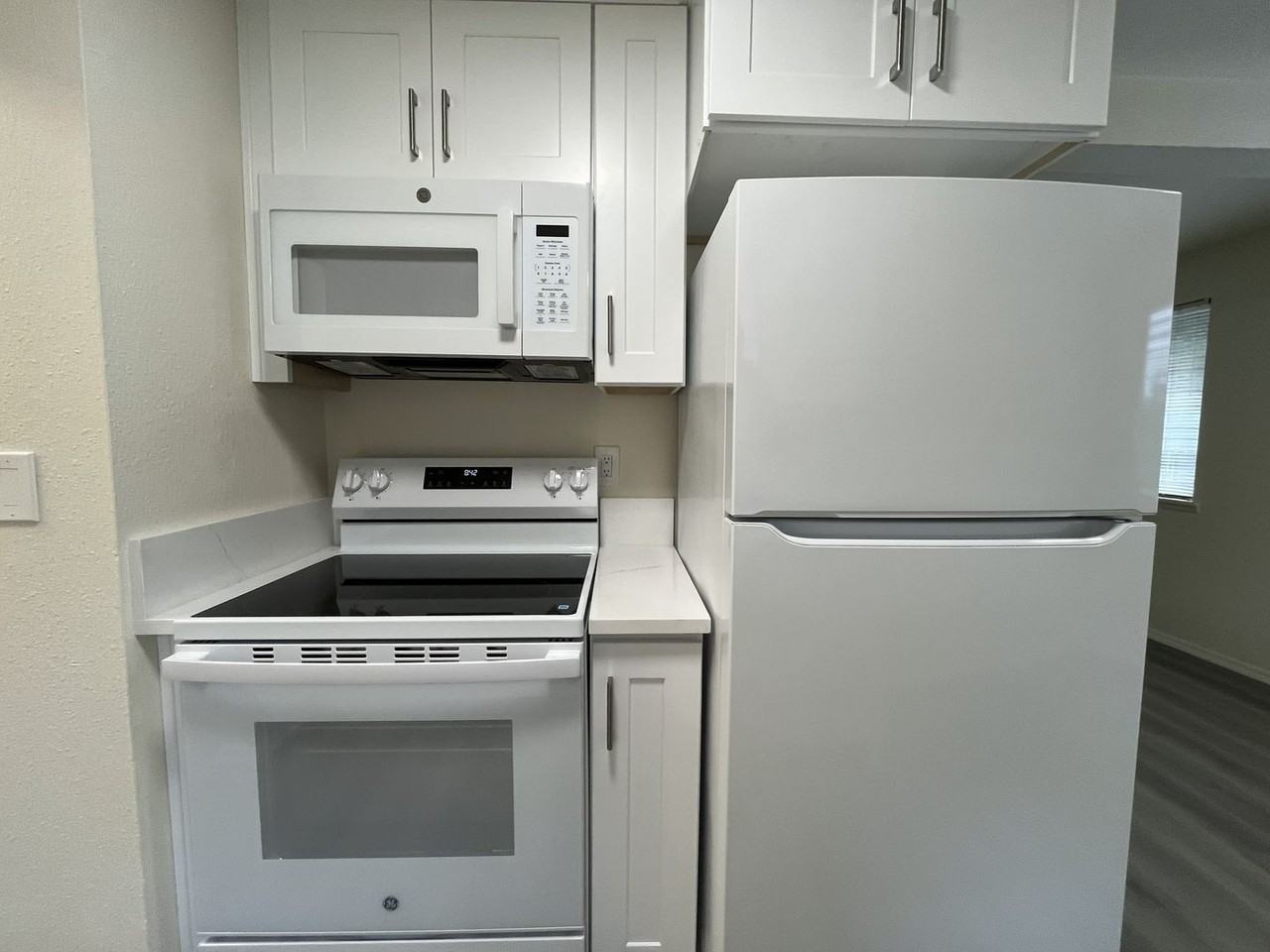 711 Se 212th Ave - Photo 6 of 27