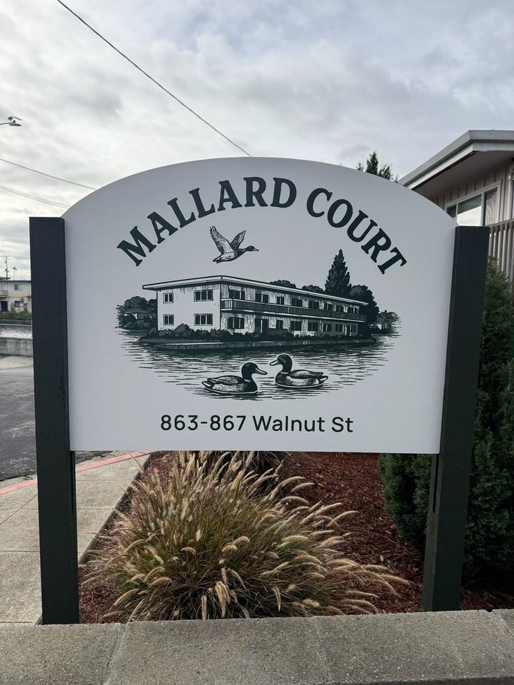 867 Walnut St Apt B - Photo 3 of 14