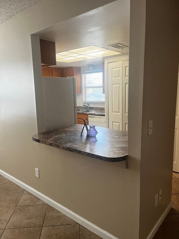 Spring Garden Apartments - Photo 6 of 12