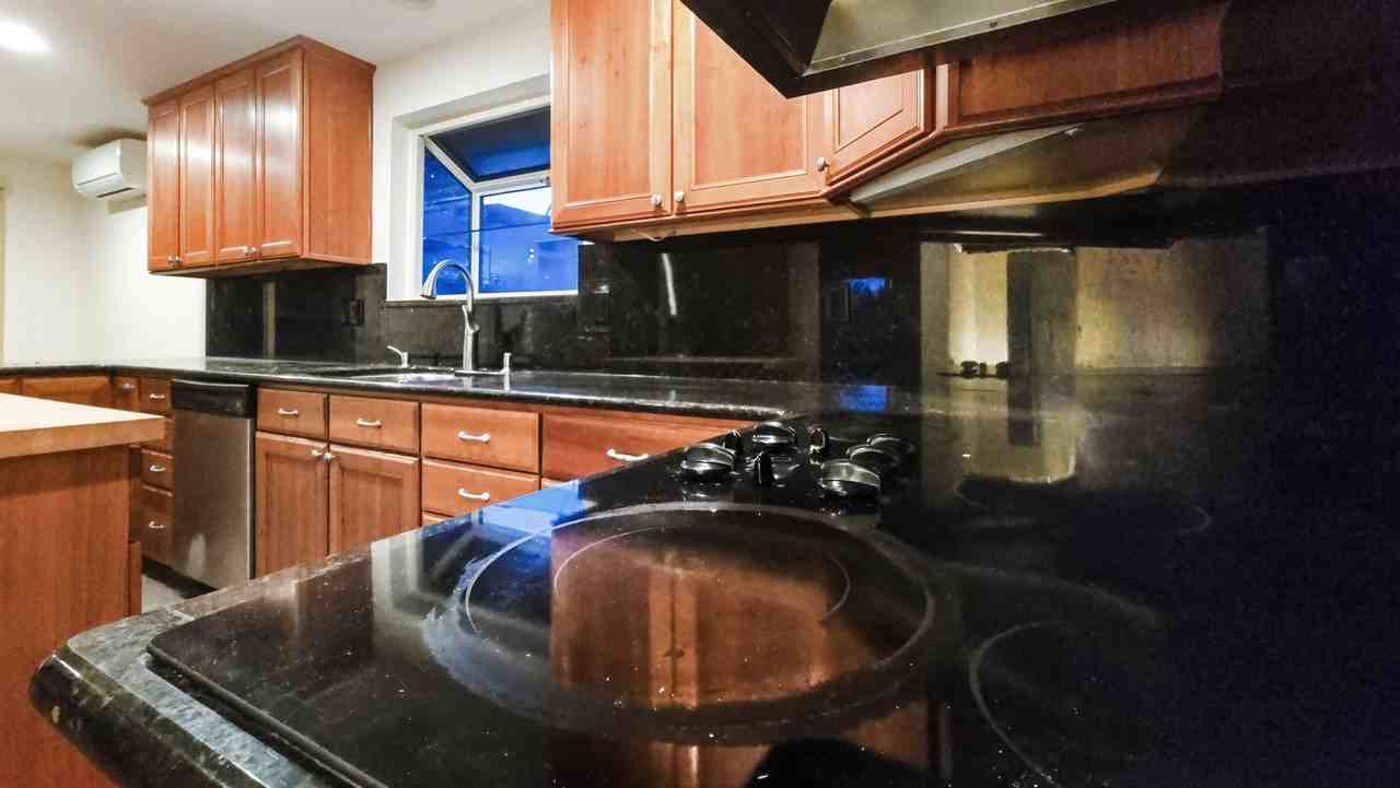 9709 6th Ave Nw - Photo 7 of 29