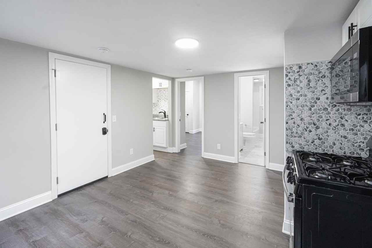 100 Eastern Ave - Photo 3 of 15