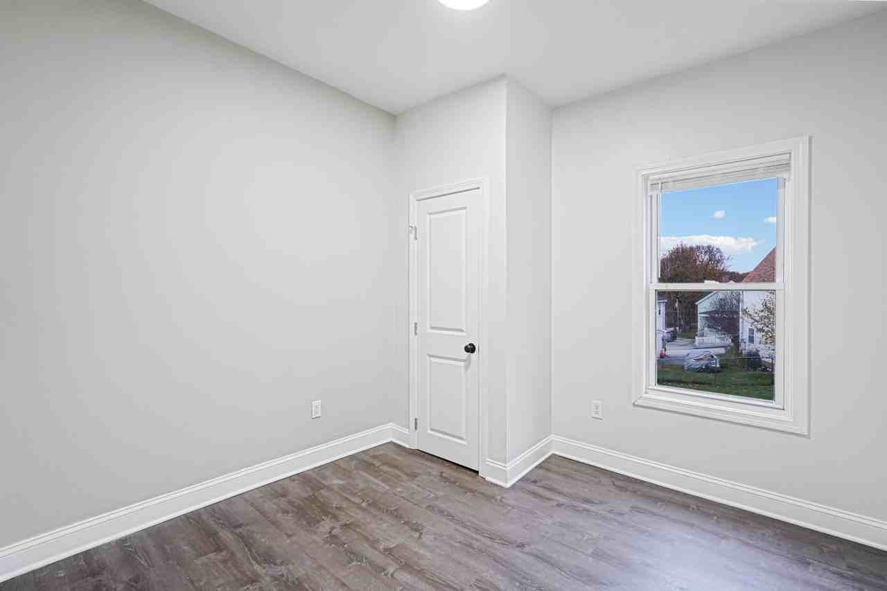 100 Eastern Ave - Photo 6 of 15