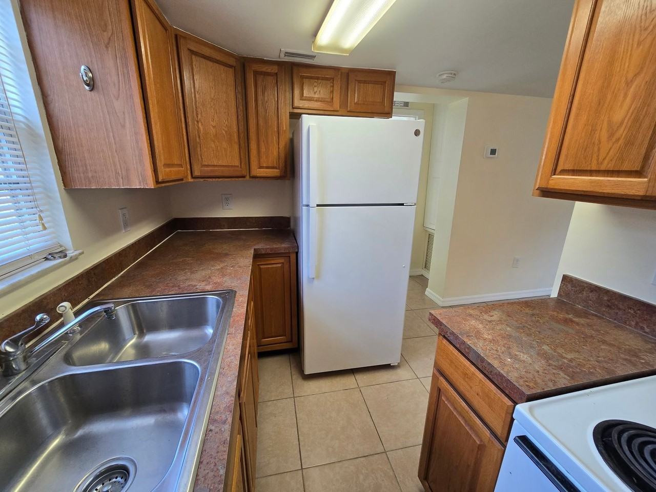 1748 23rd St - Photo 5 of 9