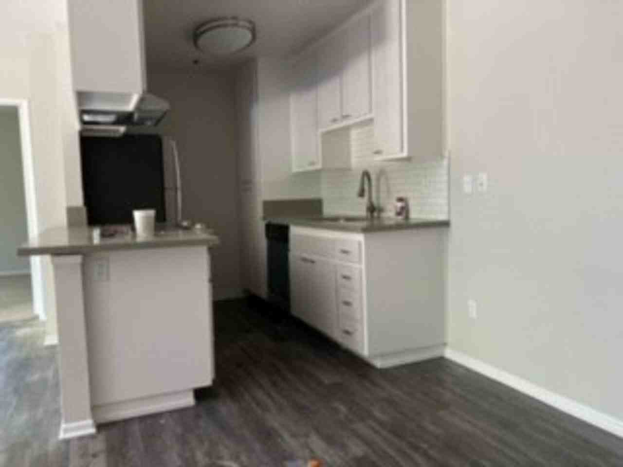 322 Hillside Terrace - Photo 4 of 15