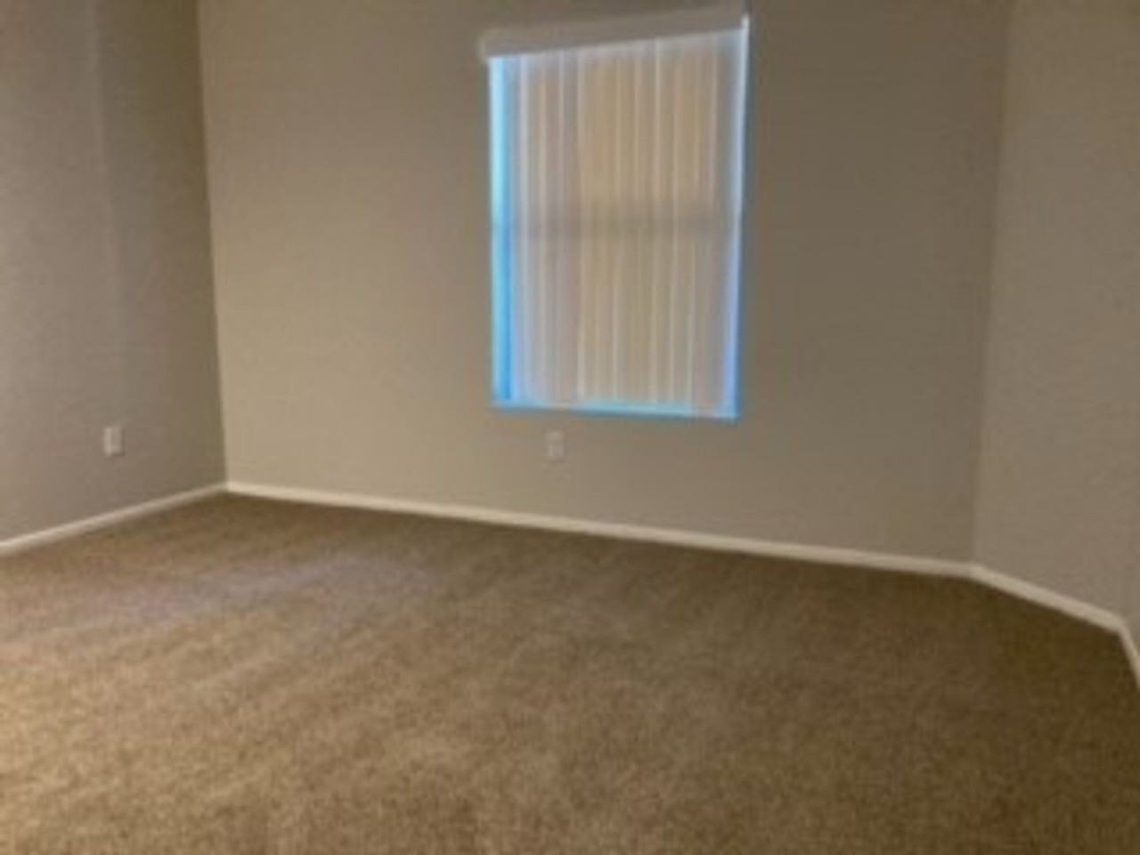 322 Hillside Terrace - Photo 7 of 15