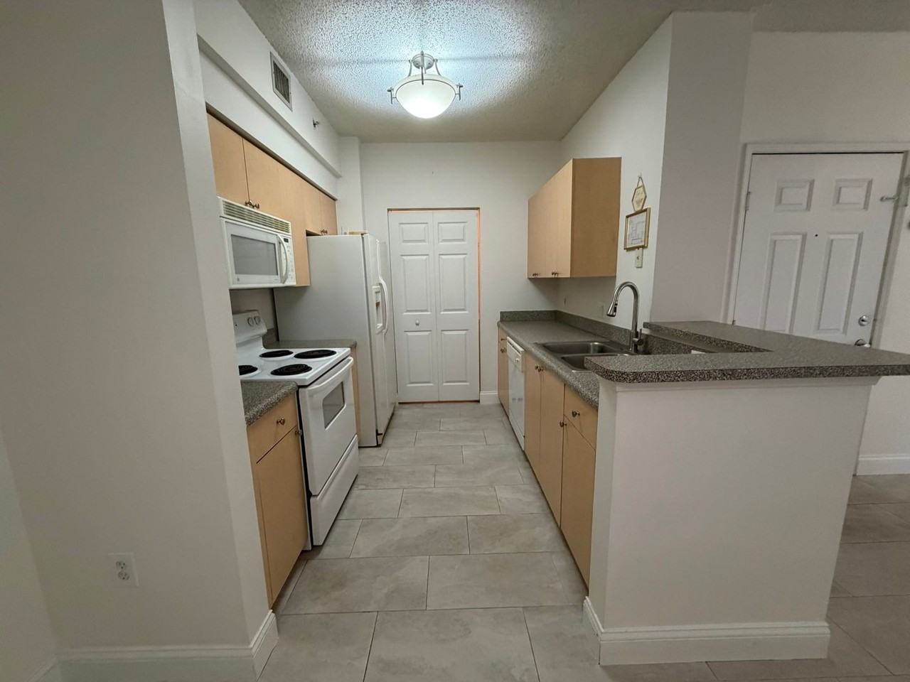 1210 Reserve Way - Photo 6 of 22