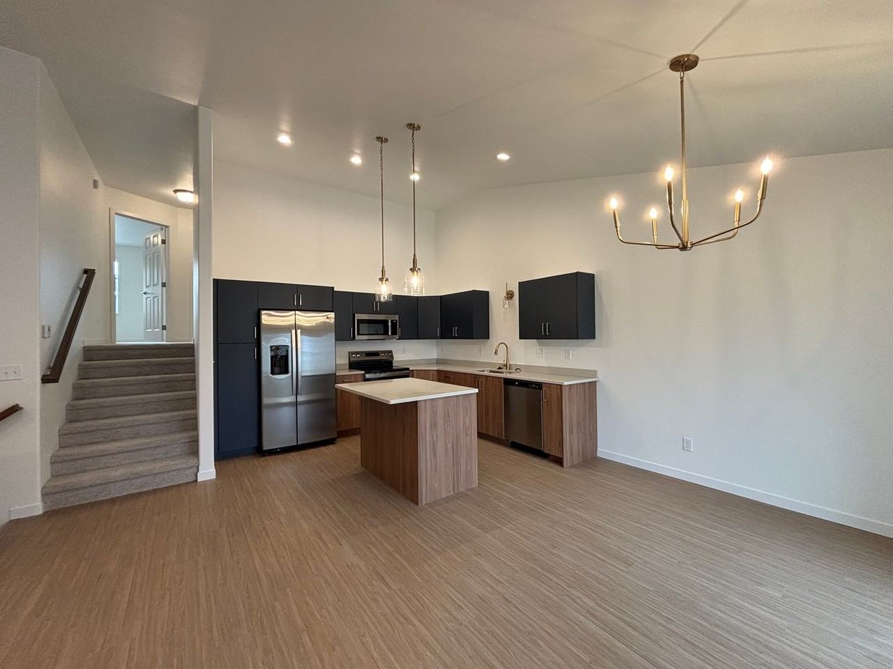 6828 27th St S - Photo 2 of 15