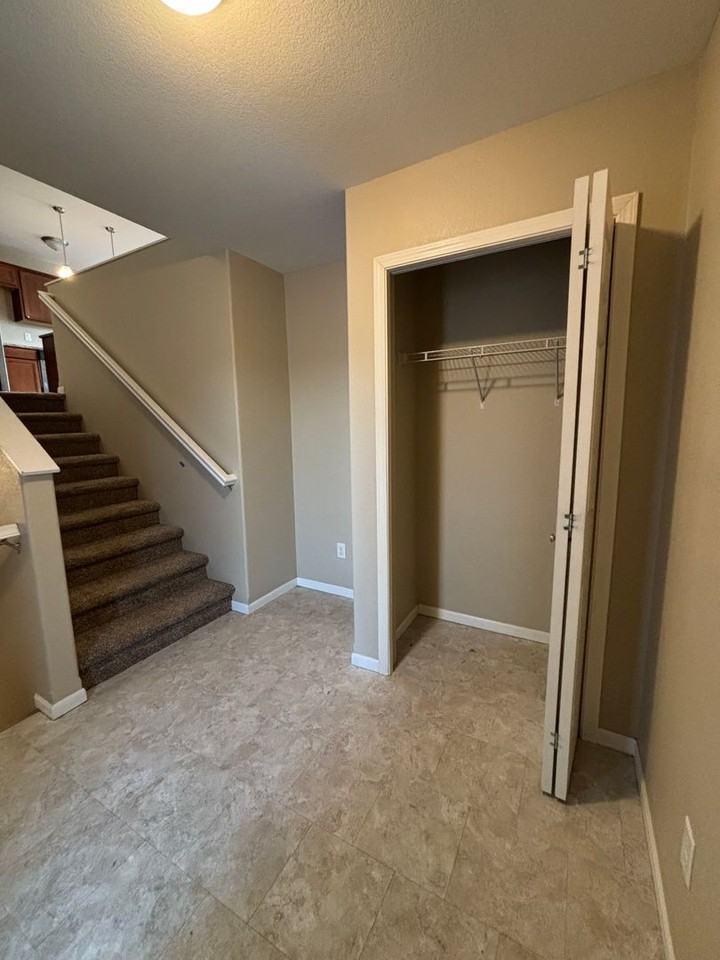 5308 15th Ave Se - Photo 3 of 16