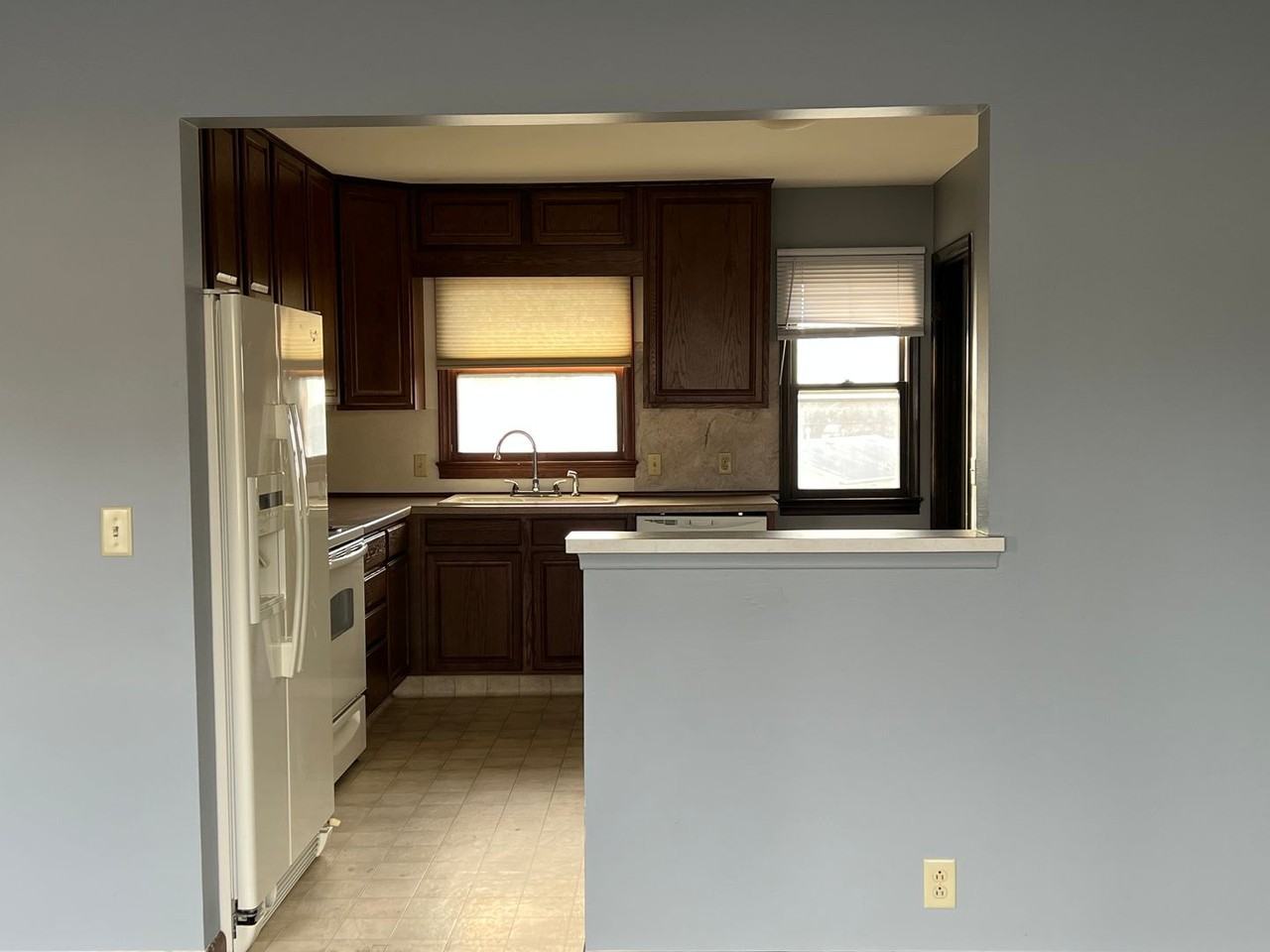 5021 Gertrude St - Photo 5 of 29