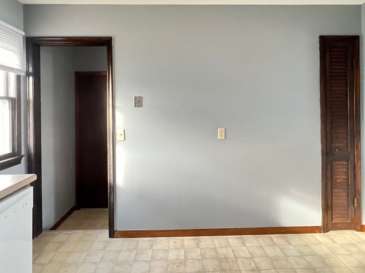 5021 Gertrude St - Photo 7 of 29