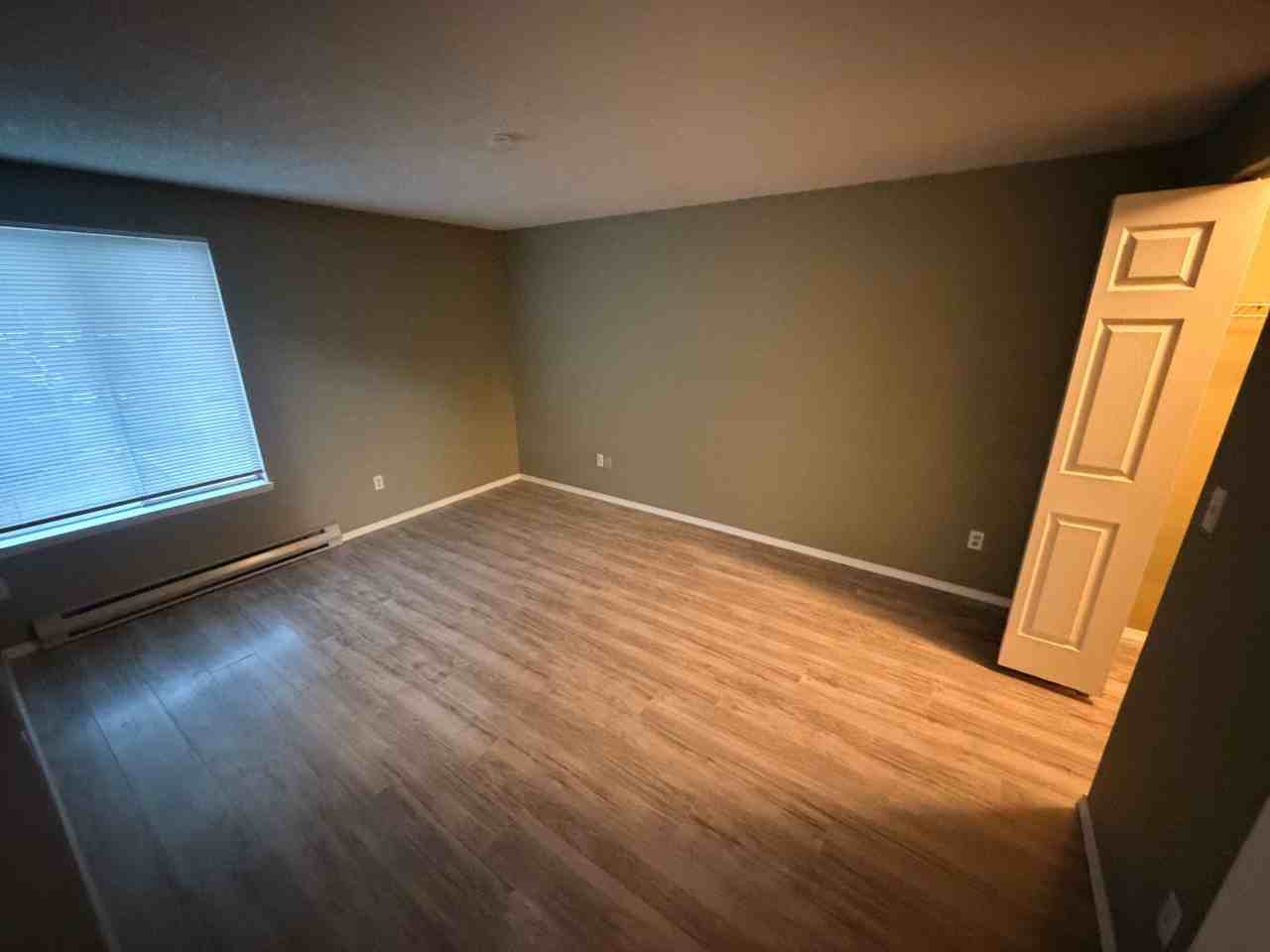 6121 E 6th Ave - Photo 7 of 14