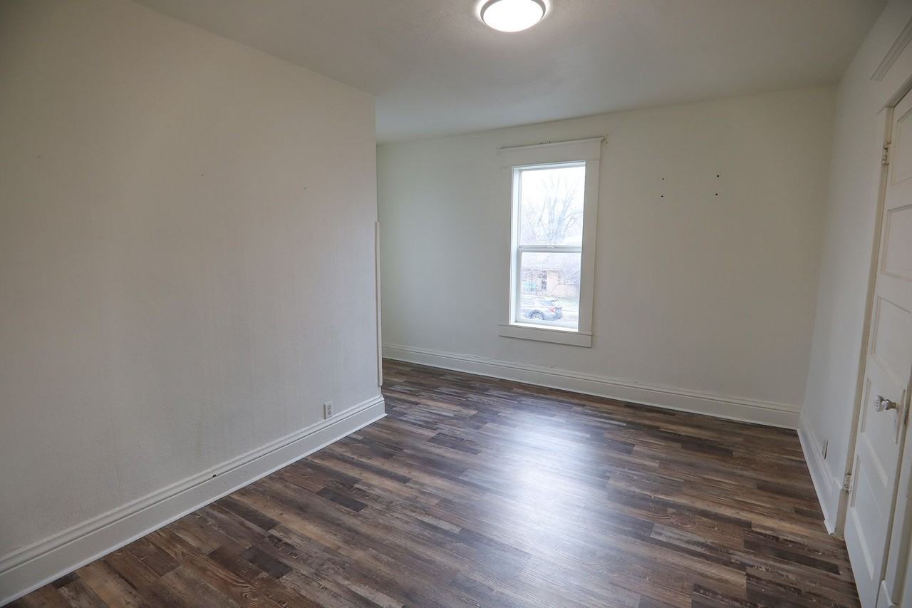 Moeller - Photo 3 of 11