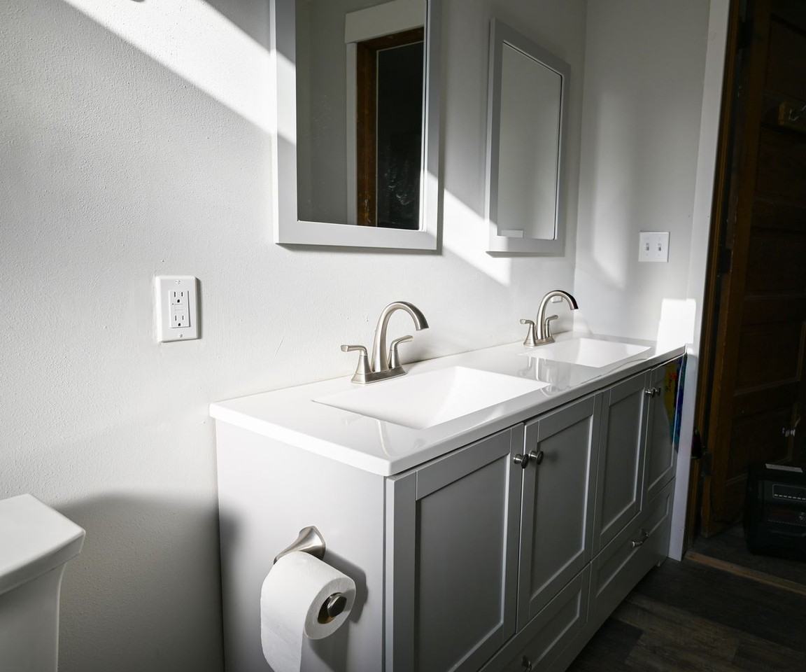 405-407 W Main St - Duplex - Photo 6 of 42