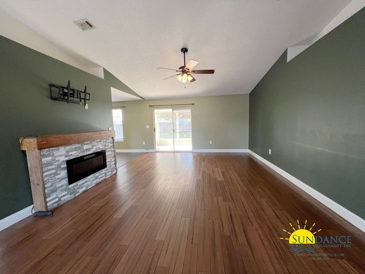 1251 Ego Dr - Photo 2 of 22