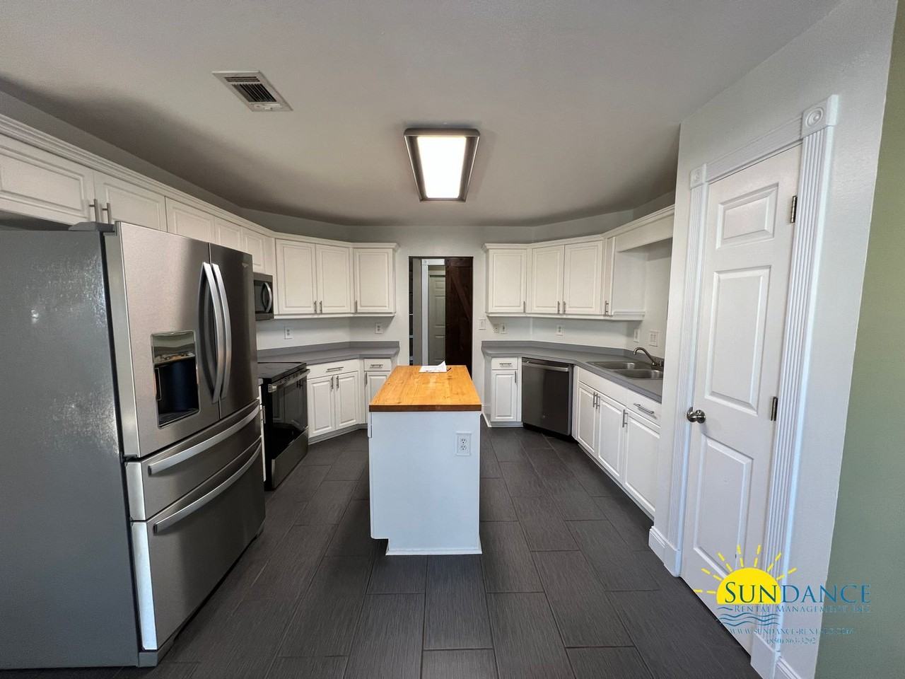 1251 Ego Dr - Photo 5 of 22