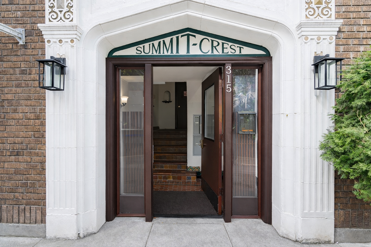 Summit Crest - Photo 2 of 33