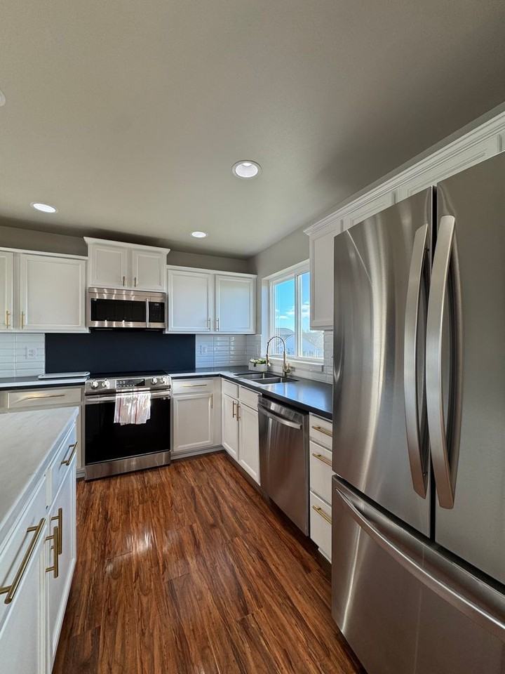 300 E Country Side Ave - Photo 5 of 31