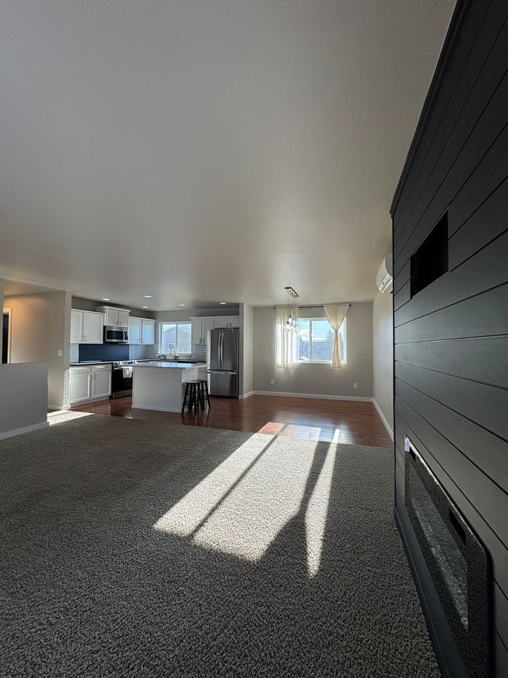 300 E Country Side Ave - Photo 7 of 31