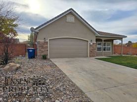 447 W Harvest Ln - Photo 1 of 1