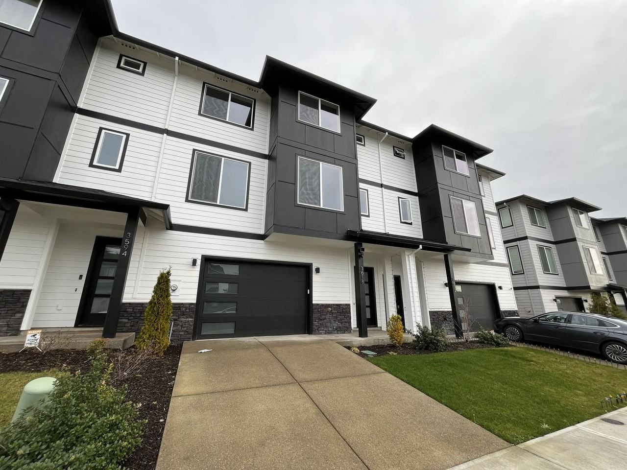 3618 Sw Sandlewood Ln - Photo 2 of 48