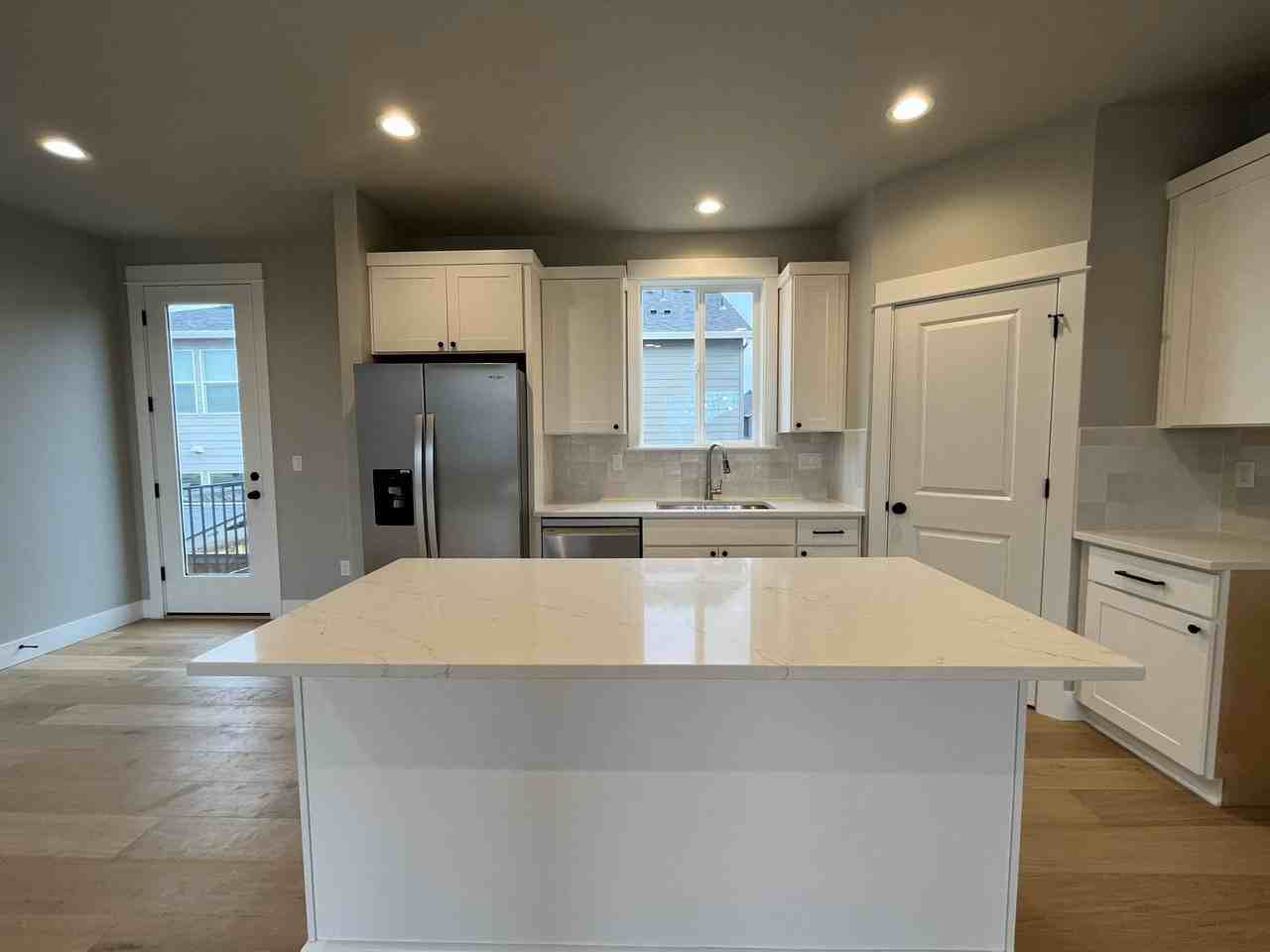 3618 Sw Sandlewood Ln - Photo 6 of 48