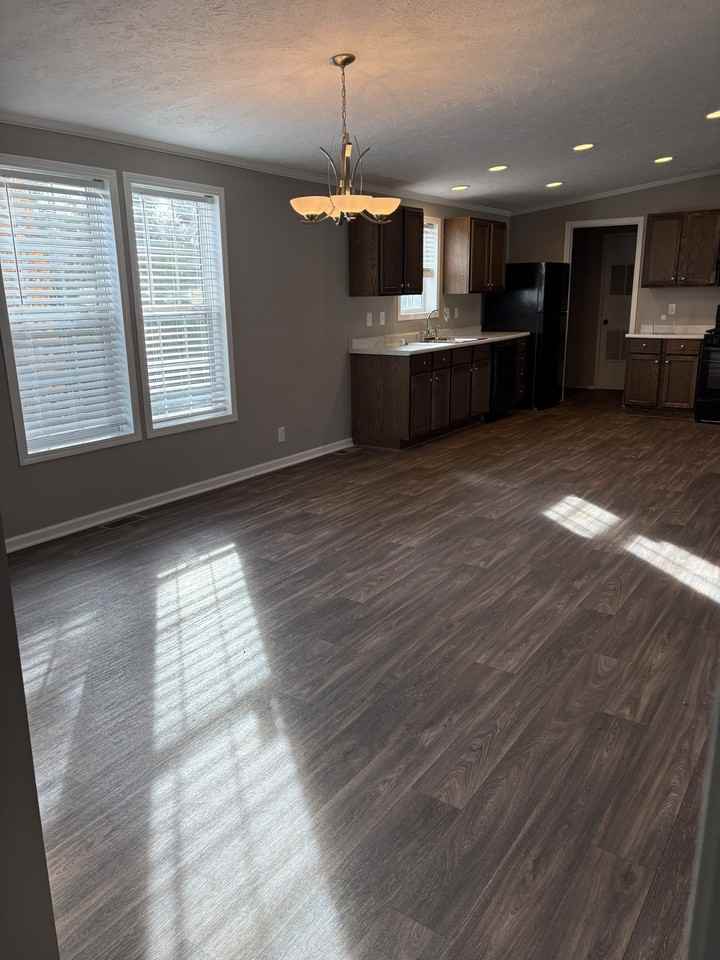 11097 Indianwood Ct #146 - Photo 4 of 20