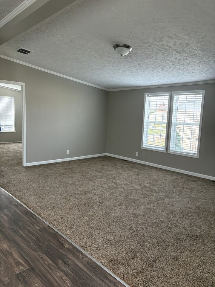 11097 Indianwood Ct #146 - Photo 6 of 20