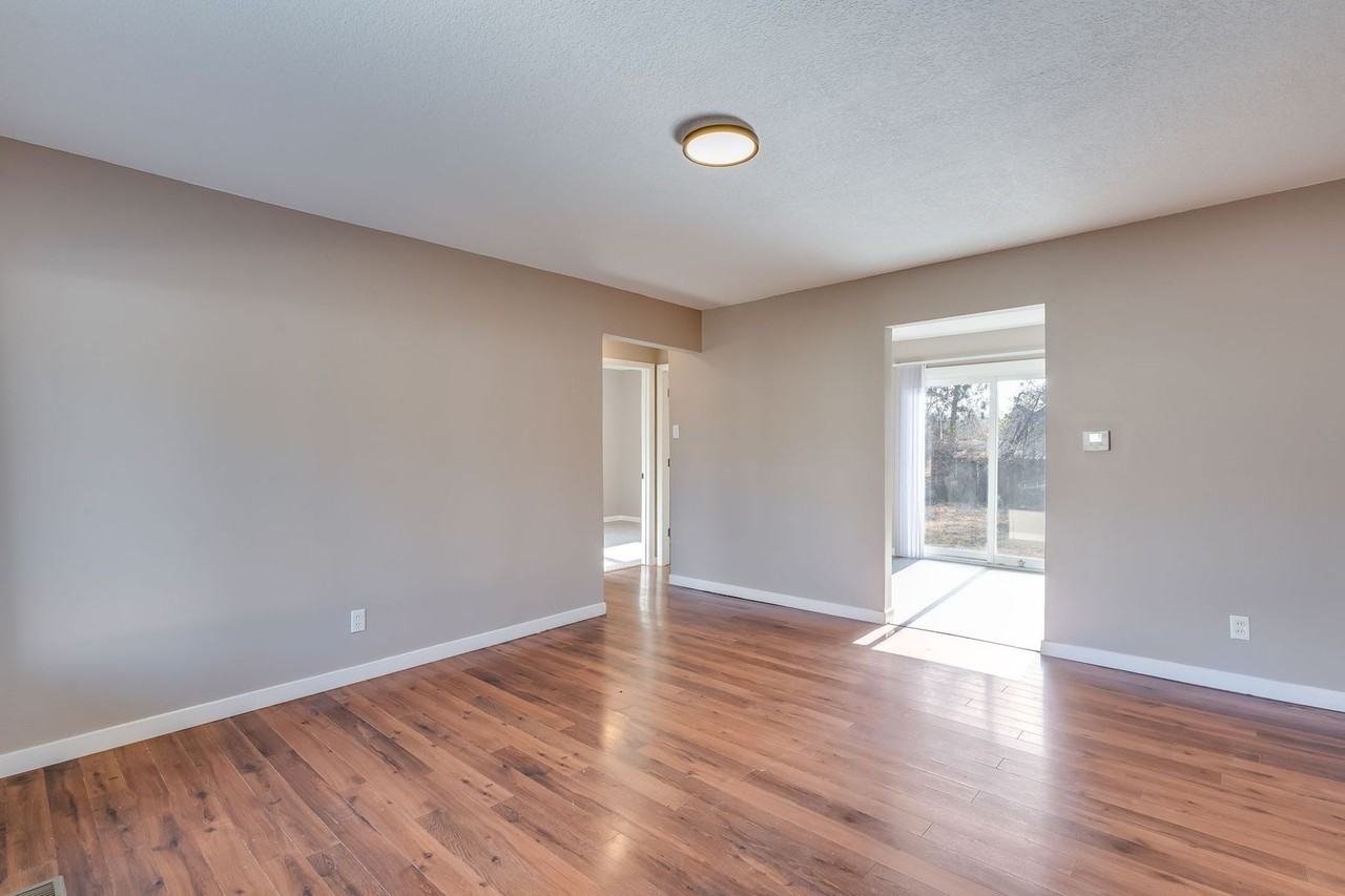 3007 E Southfork Ct - Photo 3 of 14
