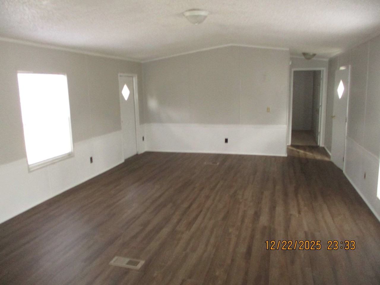 908 Westview Dr - Photo 5 of 7