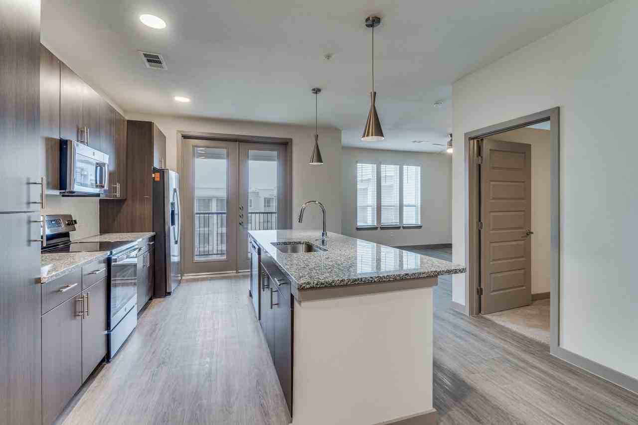 Rise 120 - Photo 2 of 50