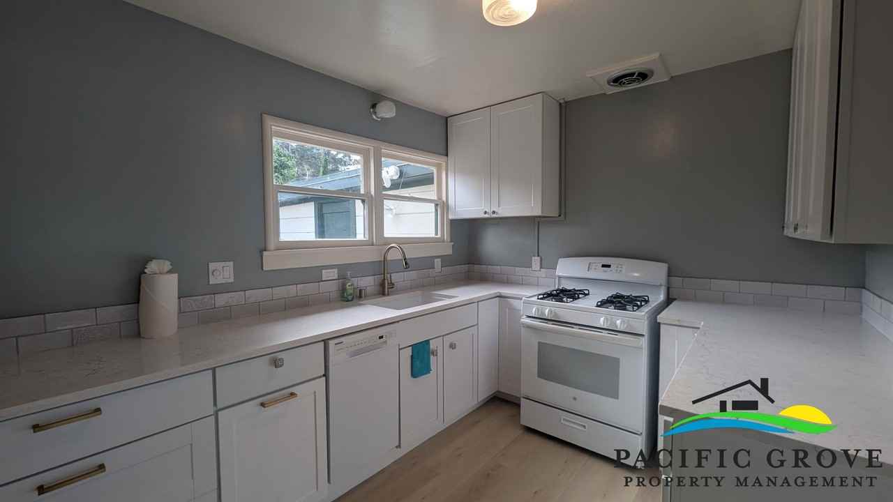 1001 David Ave - Photo 7 of 27