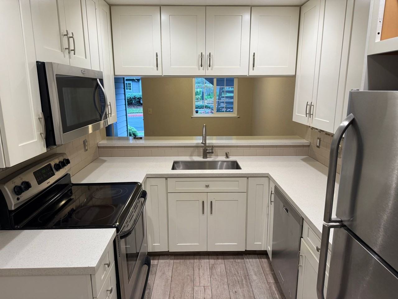 510 Canyon Oaks Dr - Photo 4 of 23