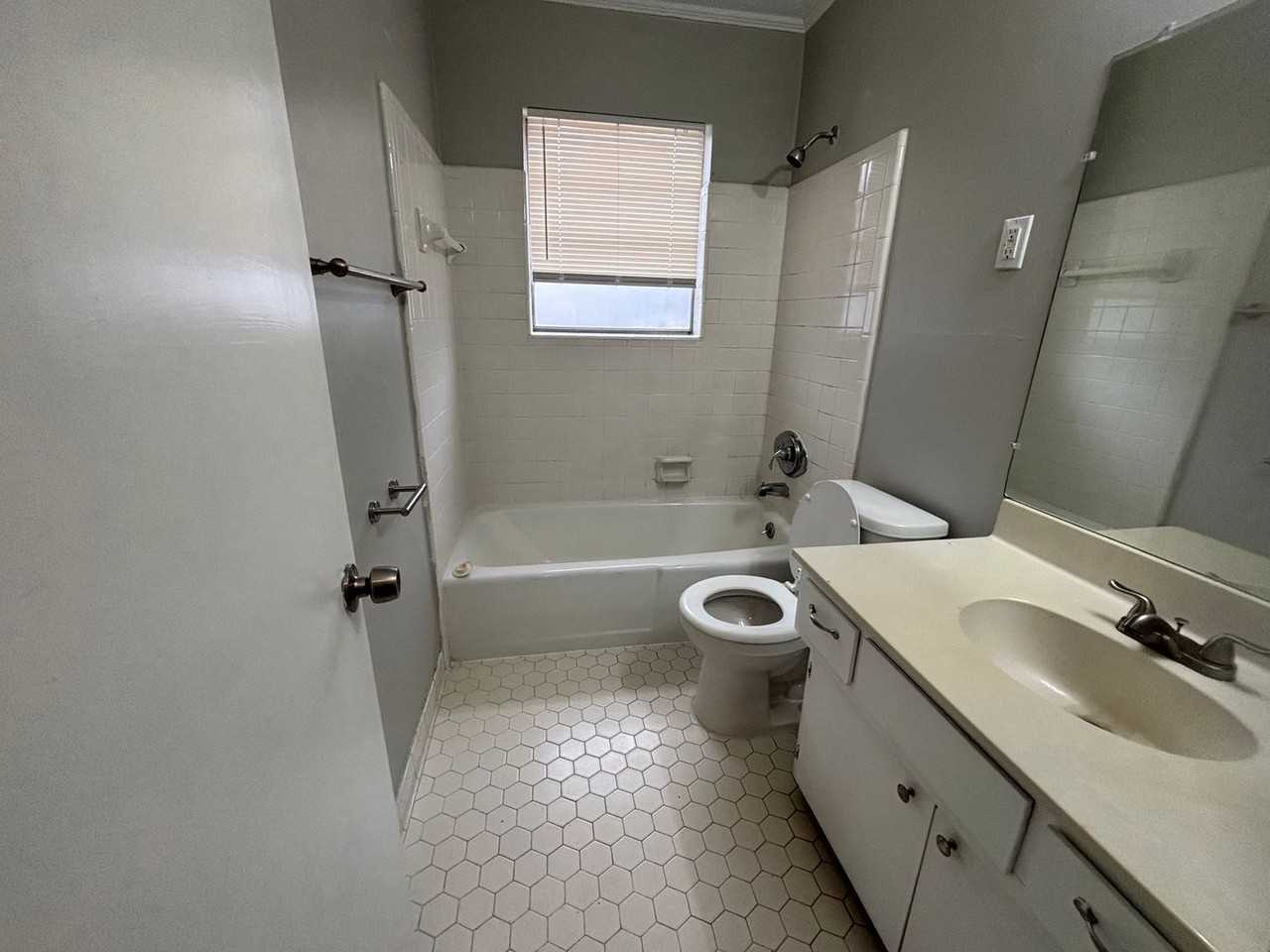 1468 Mullins Station Rd - Photo 3 of 15