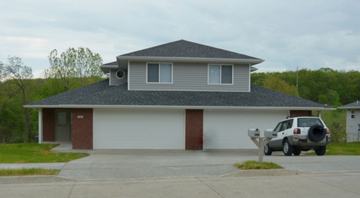 featured image of 1043/1045 Emily Lane