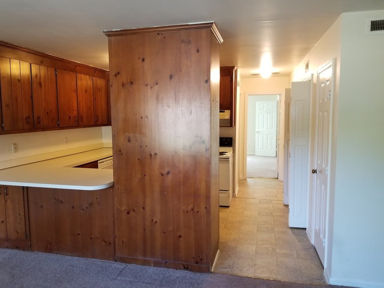 2530 Cedarwood Dr #B11 - Photo 3 of 9