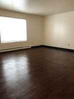 featured image of 415 N Bragaw St