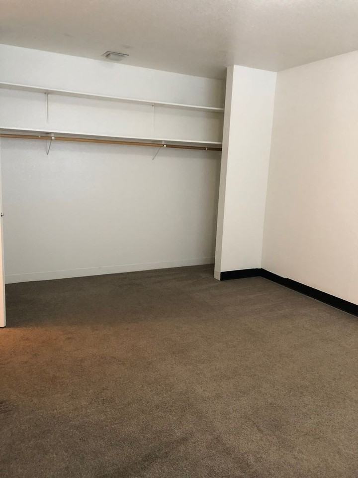 Bragaw Street - Photo 7 of 10