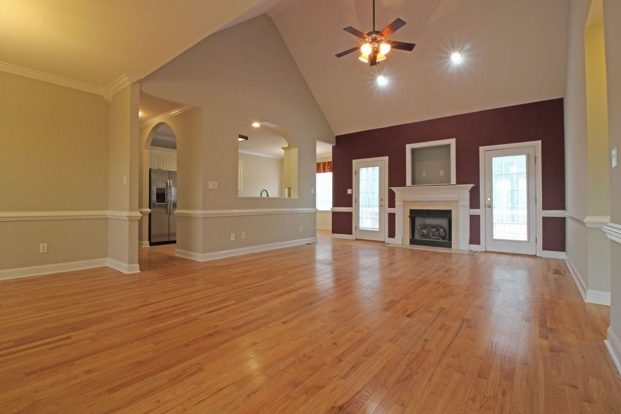 140 Adler Ln - Photo 2 of 26