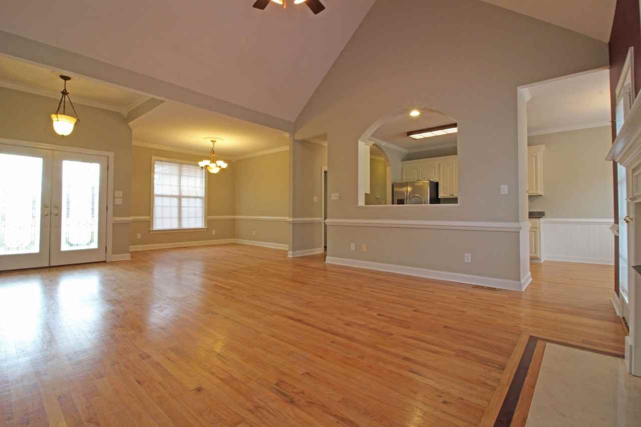 140 Adler Ln - Photo 5 of 26