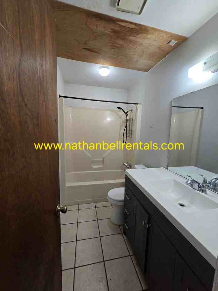 1452 26th St Ne - Photo 7 of 8