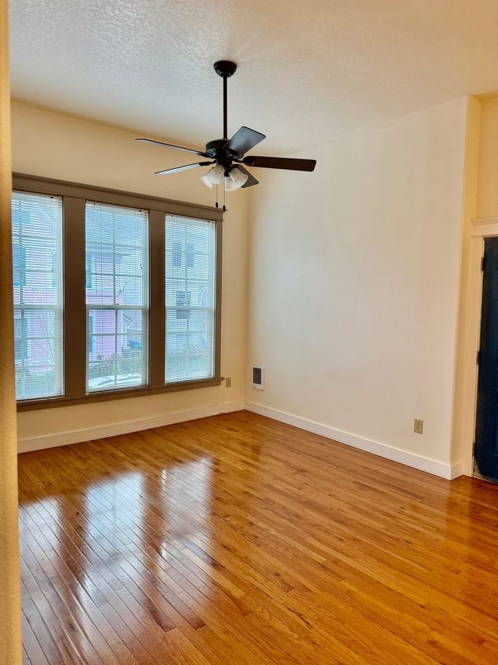 Harborview Apartments - Photo 6 of 19