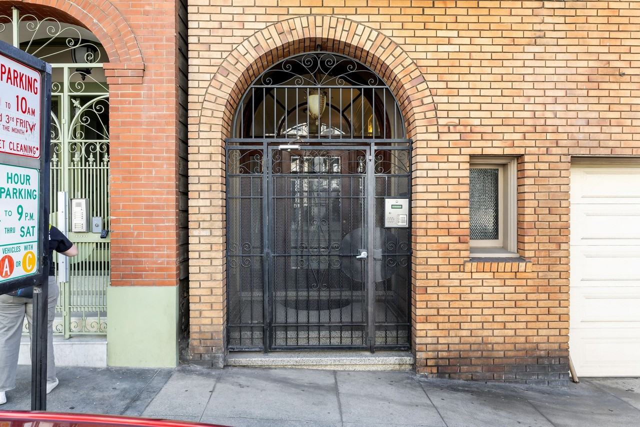 jackson - Photo 4 of 4