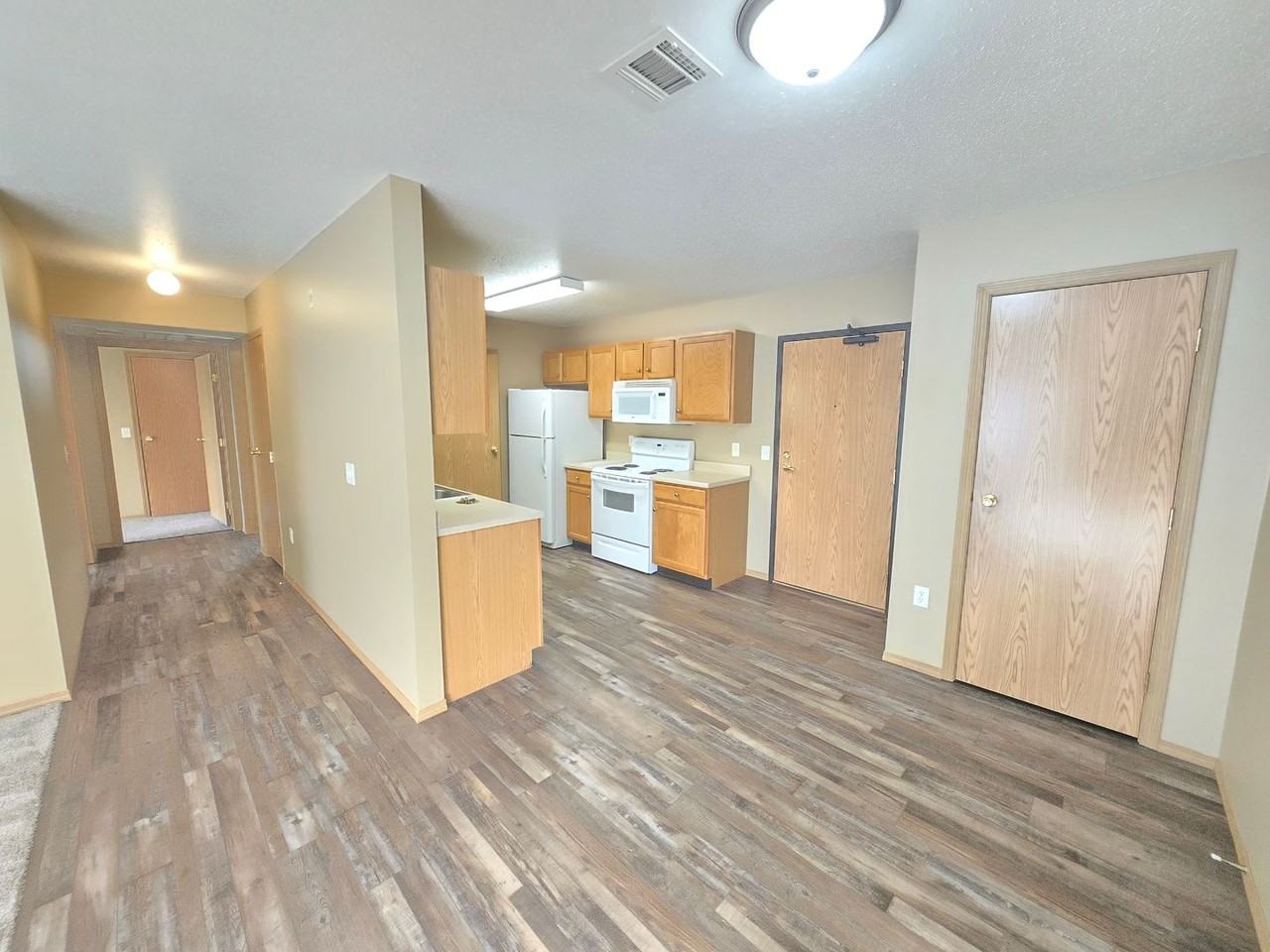 3225 S Sycamore - Photo 5 of 27